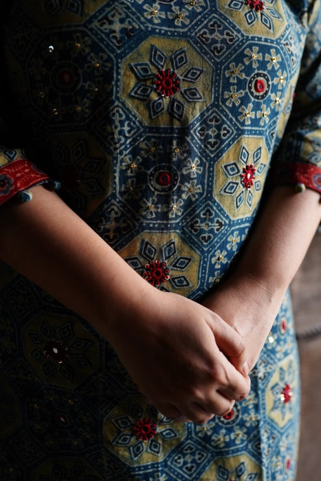 ALPONA MIRROR WORK AJRAKH KURTA INSPIRED BY JAIPUR TILES