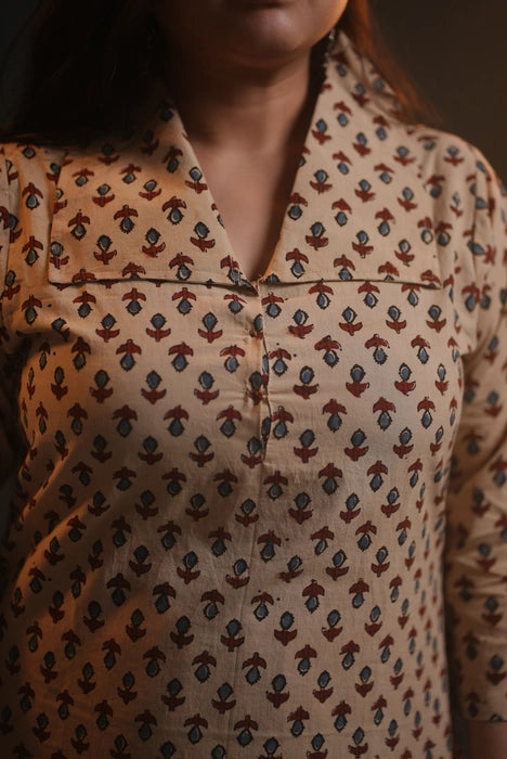 SUBARNA REKHA AJRAKH KURTA