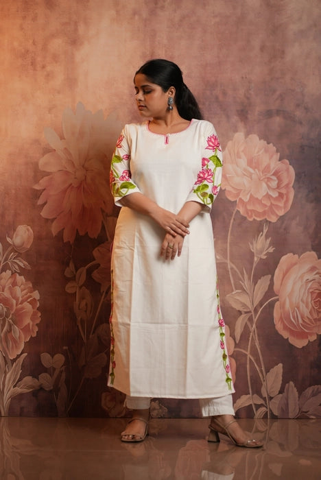 HANDCRAFTED LOTUS KURTA