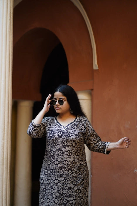 SANKH MIRROR WORK AJRAKH KURTA