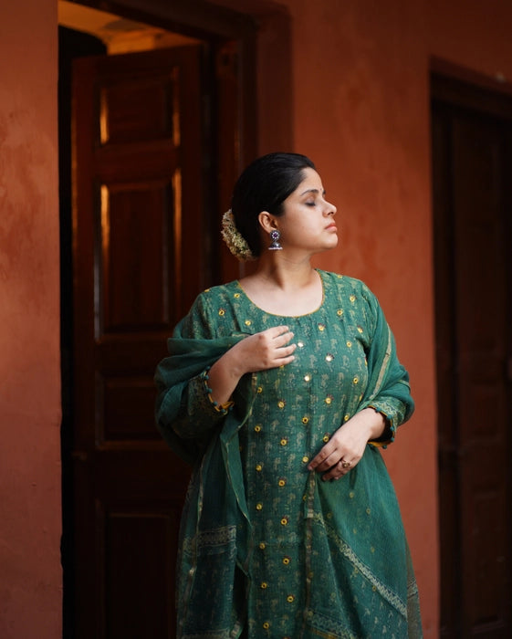 KOTA DORIA MIRROR WORK KURTA DUPATTA SET GREEN