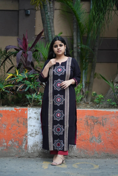 MIRROR WORK AJRAKH KURTA G u l m o h a r