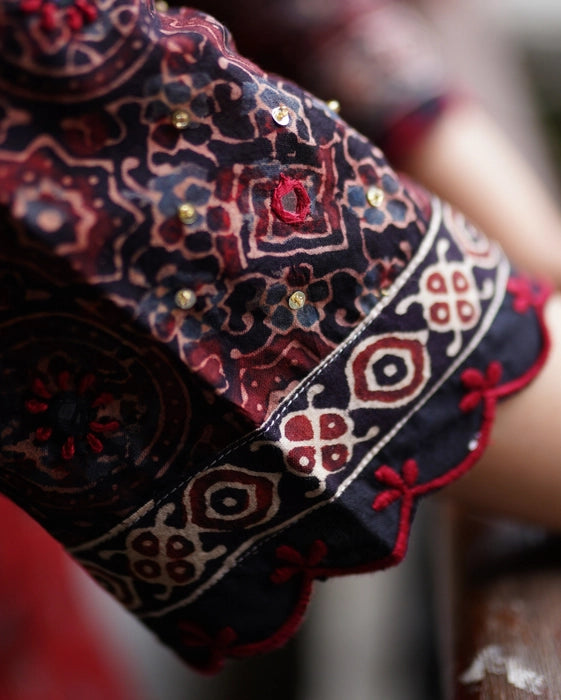 BANNI MIRRORWORK AJRAKH KURTA PATCHWORK IN THE SLEEVE
