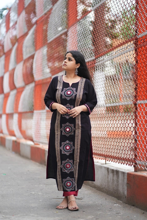 MIRROR WORK AJRAKH KURTA G u l m o h a r