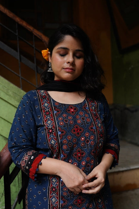 NEEL KAMAL MIRROR WORK AJRAKH KURTA