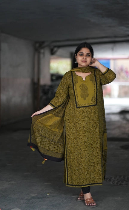 BAGH PRINTED KURTA DUPATTA SET GULMOHAR