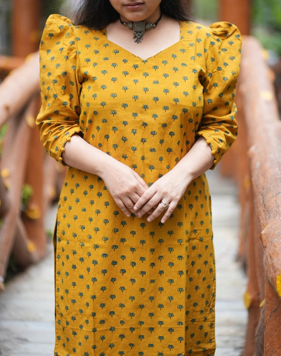 PUFF SLEEVE LOTUS PRINTED AJRAKH KURTA