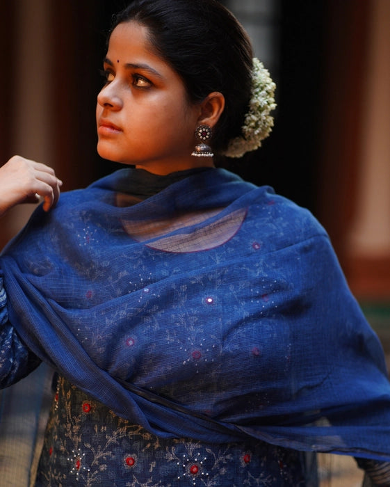 NEELA KOTA DORIA MIRROR WORK KURTA DUPATTA SET