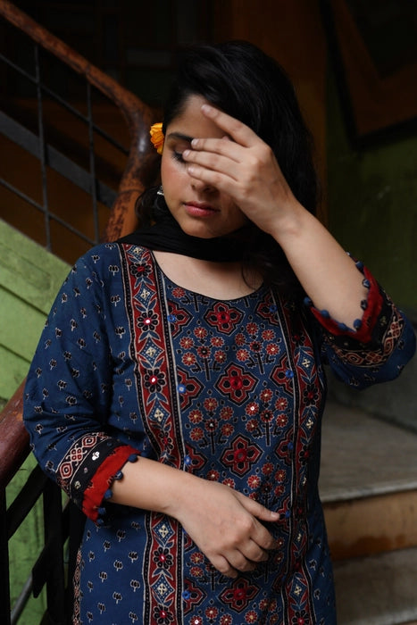 NEEL KAMAL MIRROR WORK AJRAKH KURTA