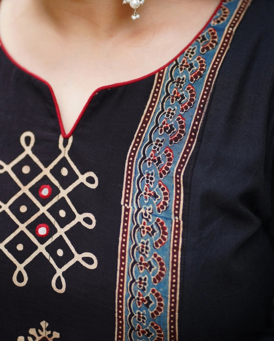 KAVERI KOLAM INSPIRED MIRROR WORK AJRAKH KURTA
