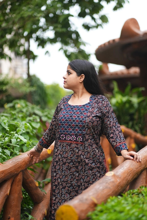 MIRROR WORK AJRAKH KURTA ARZOO