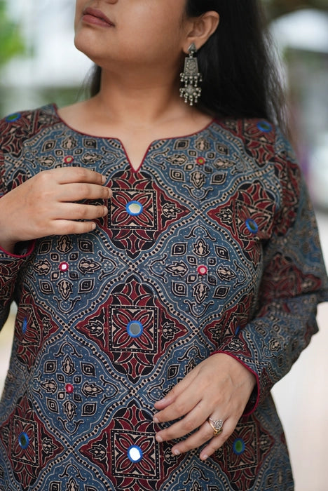 KASHMIR MIRROR WORK FULL SLEEVE AJRAKH KURTA