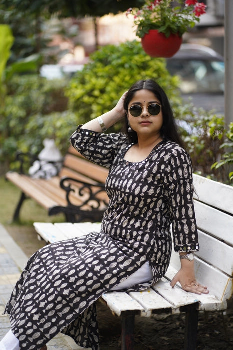 MIRROR WORK BAGRU PRINTED KURTA MACHLI JAL KI RANI HAIN