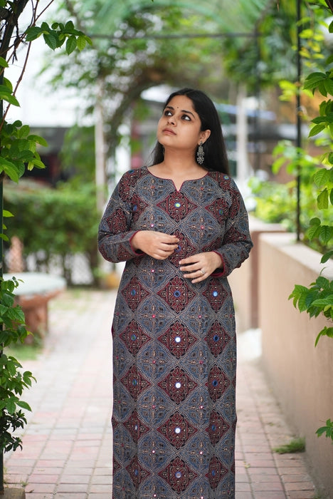 KASHMIR MIRROR WORK FULL SLEEVE AJRAKH KURTA