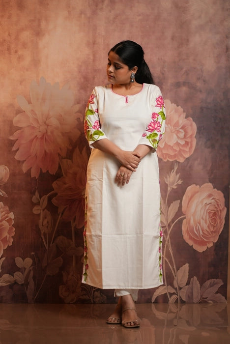 HANDCRAFTED LOTUS KURTA