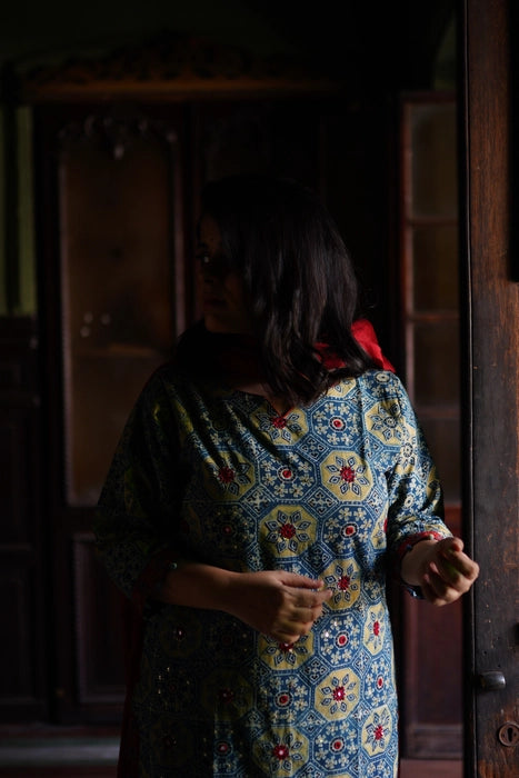 ALPONA MIRROR WORK AJRAKH KURTA INSPIRED BY JAIPUR TILES