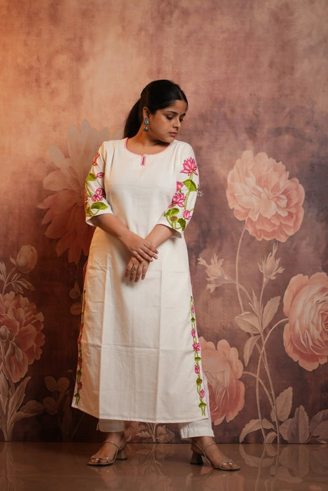 HANDCRAFTED LOTUS KURTA