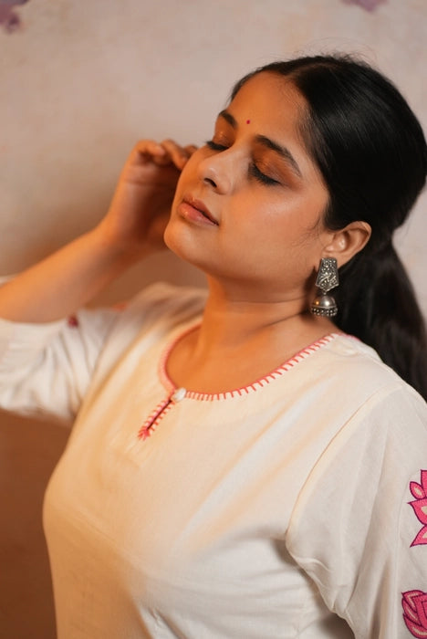 HANDCRAFTED LOTUS KURTA