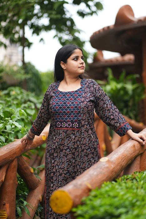 MIRROR WORK AJRAKH KURTA ARZOO