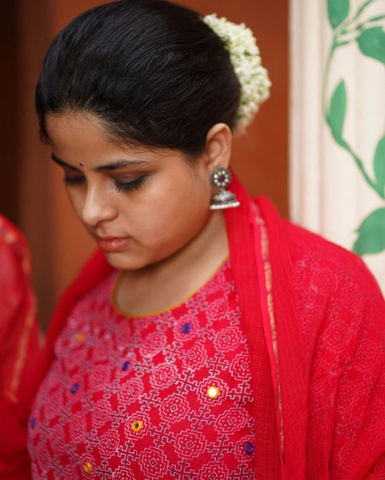 KOTA DORIA MIRROR WORK KURTA DUPATTA SET RED