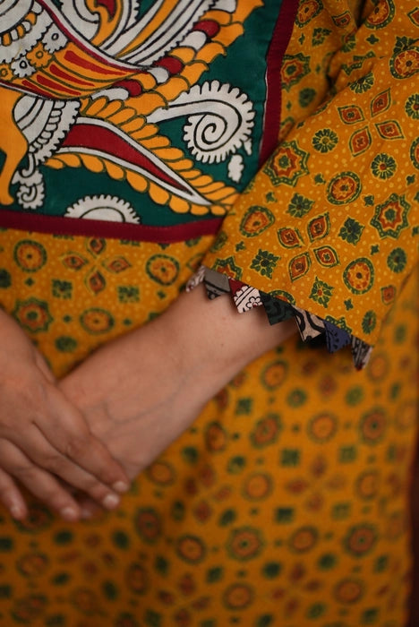 HANDPAINTED AJRAKH KURTA