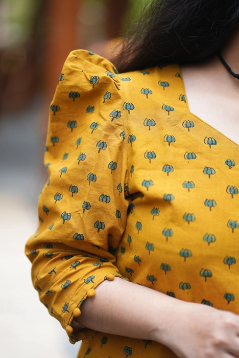 PUFF SLEEVE LOTUS PRINTED AJRAKH KURTA